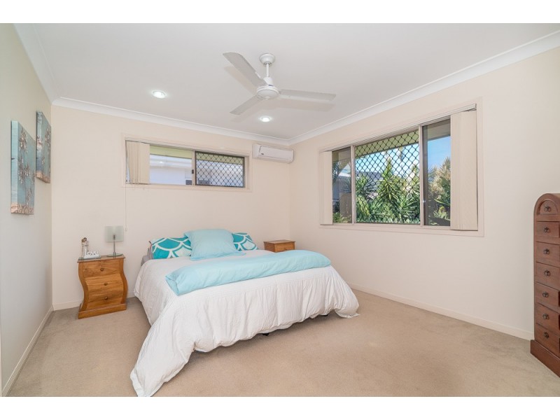 7 Courtney Street East, Rothwell QLD 4022