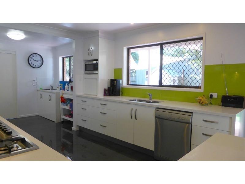 5 Dale Street, Clontarf QLD 4019