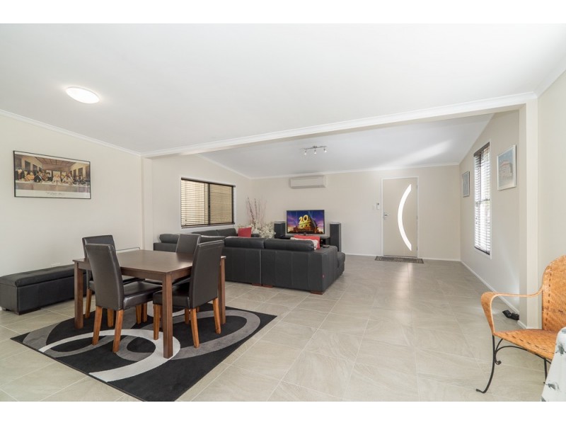 17 Dangerie Street, Kallangur QLD 4503