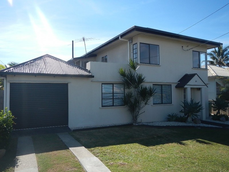 82 Ellen Street, Woody Point QLD 4019