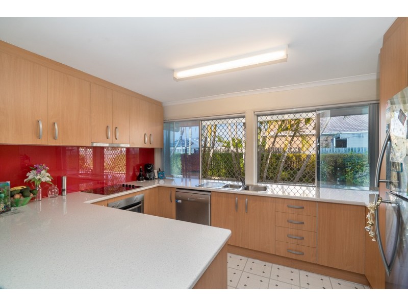 2/10 Wattle Road, Rothwell QLD 4022