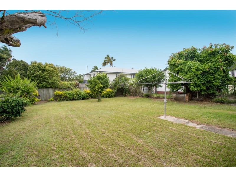 18 Beaconsfield Street, Margate QLD 4019