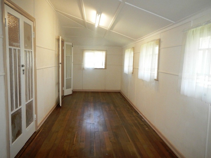 18 Beaconsfield Street, Margate QLD 4019