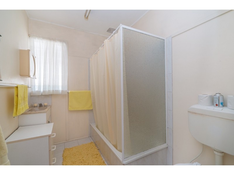 327 Beaconsfield Terrace, Brighton QLD 4017