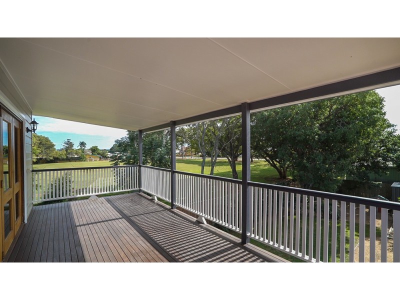 72 Collins Street, Woody Point QLD 4019