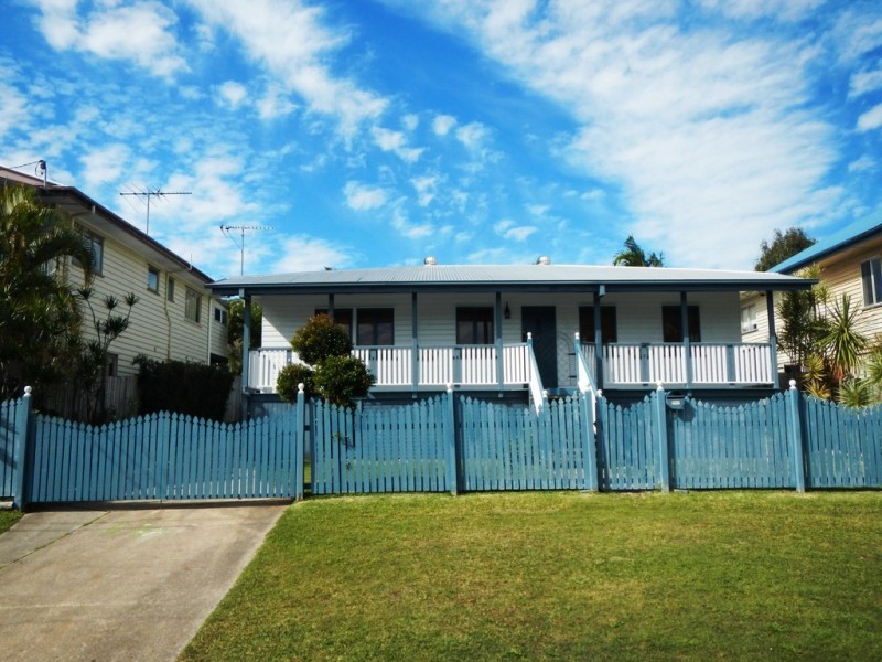 12 Lucas Street, Scarborough QLD 4020