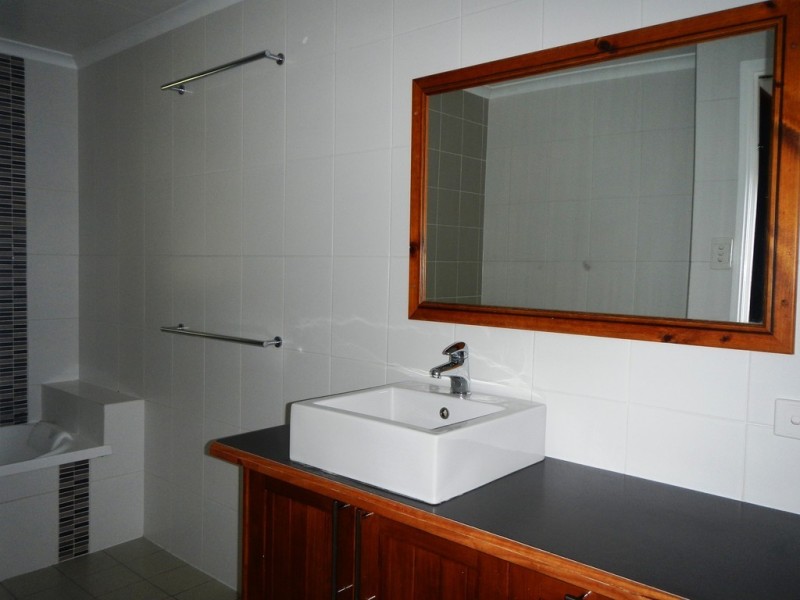 12 Lucas Street, Scarborough QLD 4020