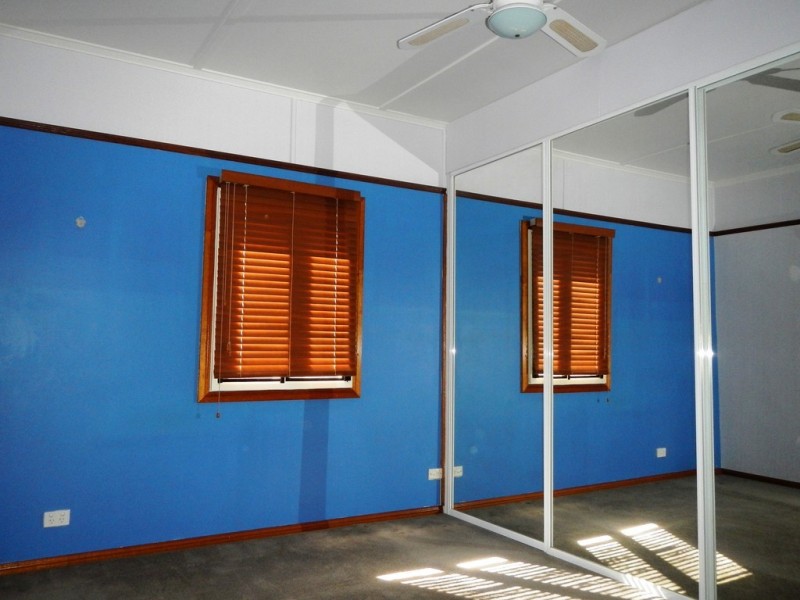 12 Lucas Street, Scarborough QLD 4020