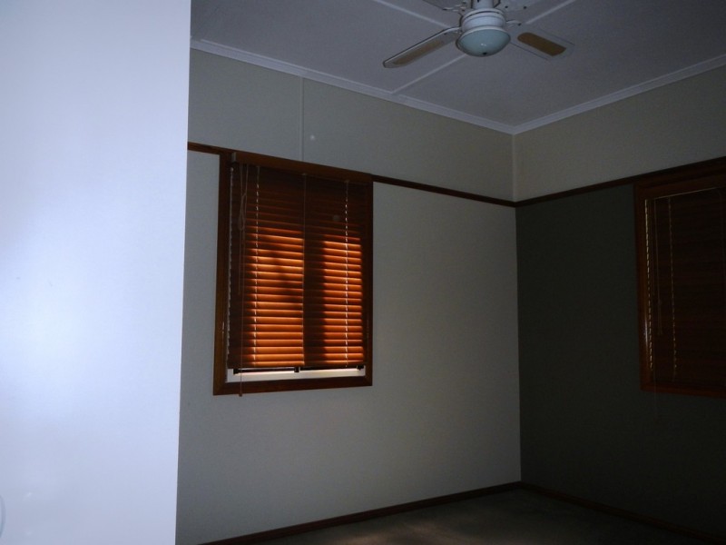 12 Lucas Street, Scarborough QLD 4020