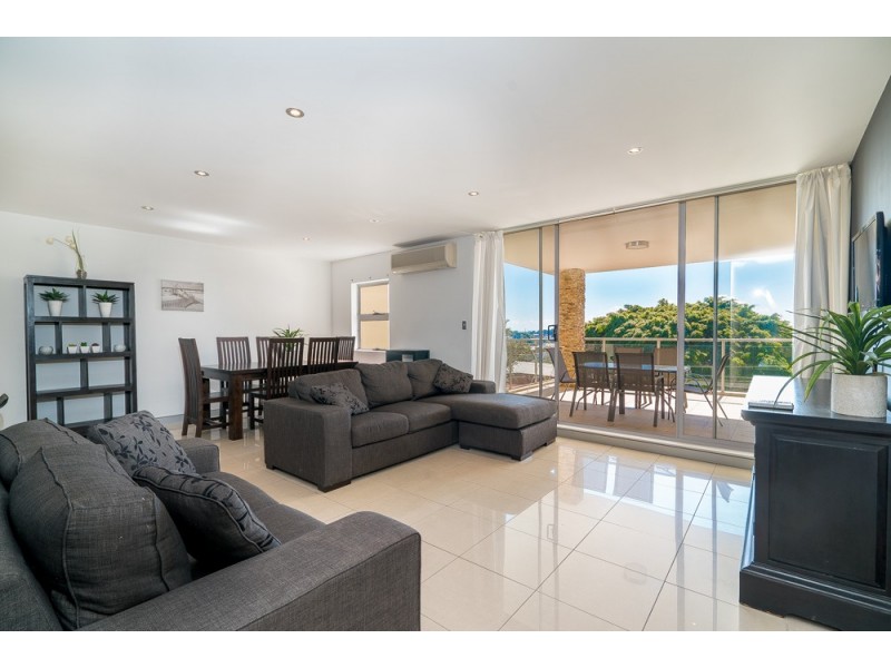 21/83 Marine Parade, Redcliffe QLD 4020