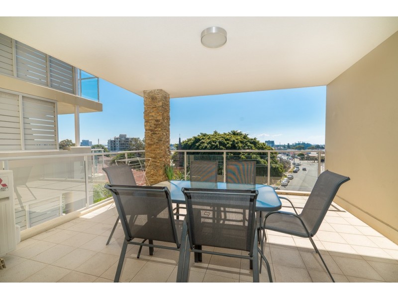 21/83 Marine Parade, Redcliffe QLD 4020