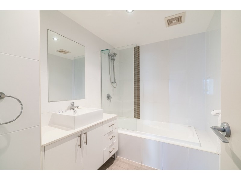 21/83 Marine Parade, Redcliffe QLD 4020