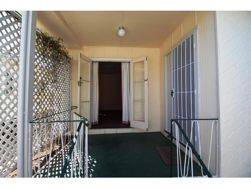 327 Beaconsfield Terrace, Brighton QLD 4017