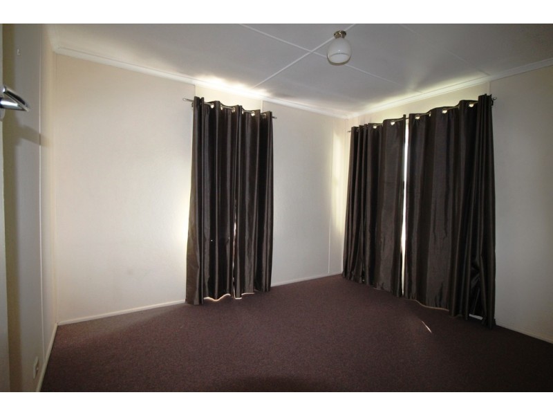 327 Beaconsfield Terrace, Brighton QLD 4017