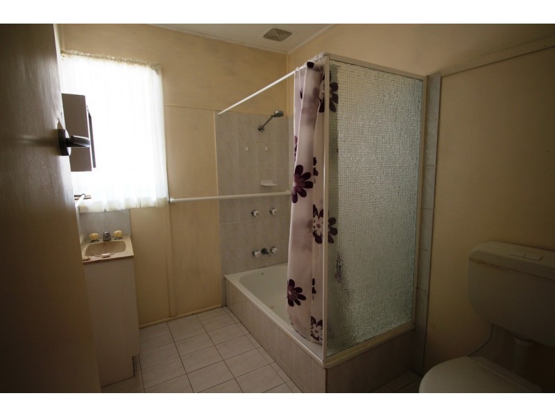 327 Beaconsfield Terrace, Brighton QLD 4017