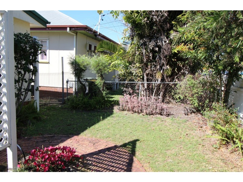 327 Beaconsfield Terrace, Brighton QLD 4017