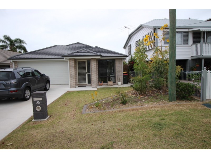 36 Ellen Street, Woody Point QLD 4019