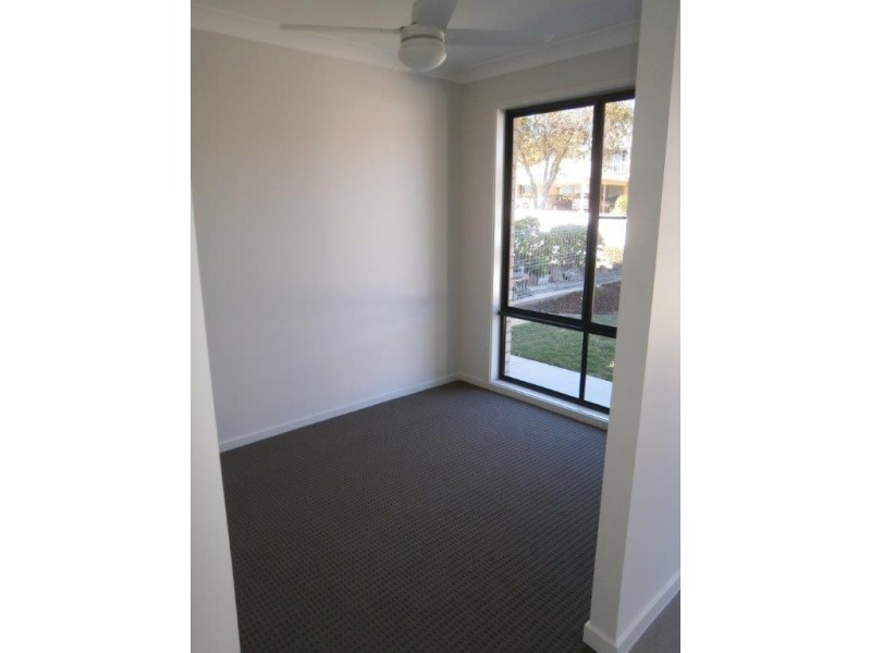 36 Ellen Street, Woody Point QLD 4019