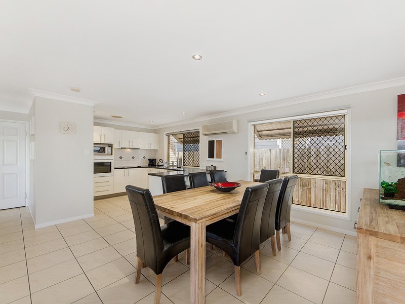 102 Arthur Street, Woody Point QLD 4019