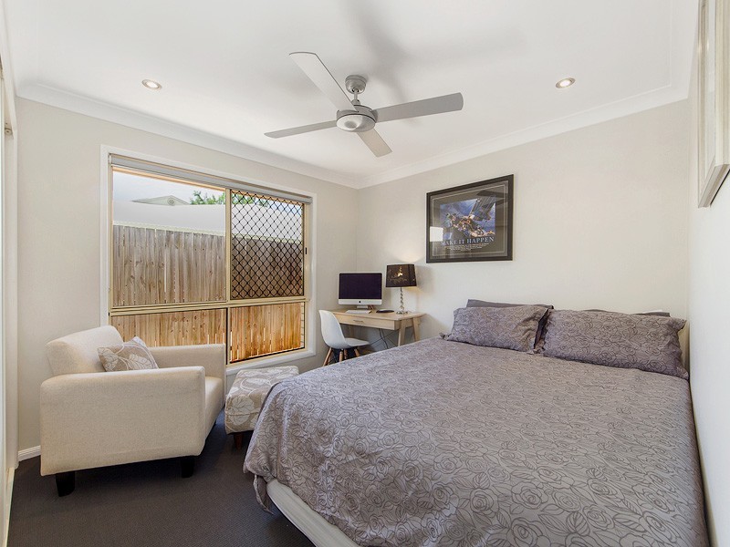 102 Arthur Street, Woody Point QLD 4019