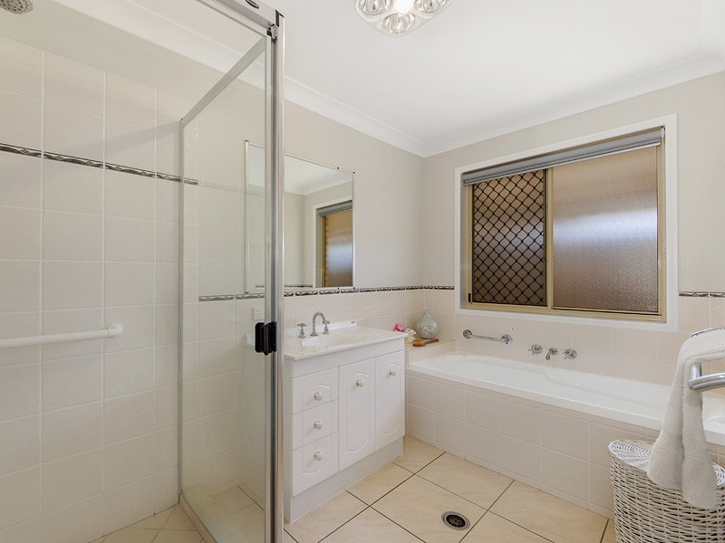 102 Arthur Street, Woody Point QLD 4019