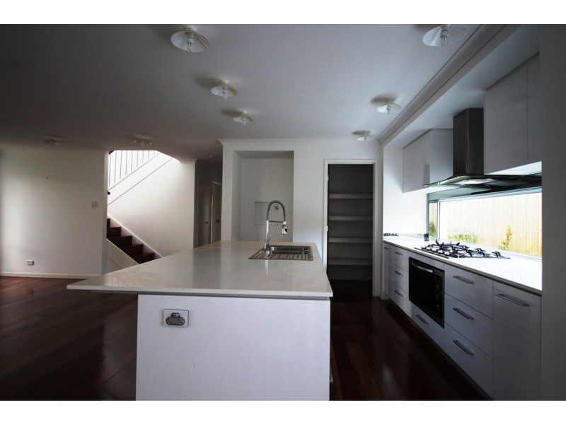 5 Yates Street, Redcliffe QLD 4020