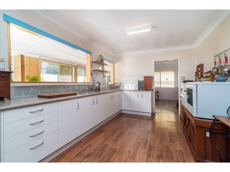 25 Chartwell Street, Margate QLD 4019