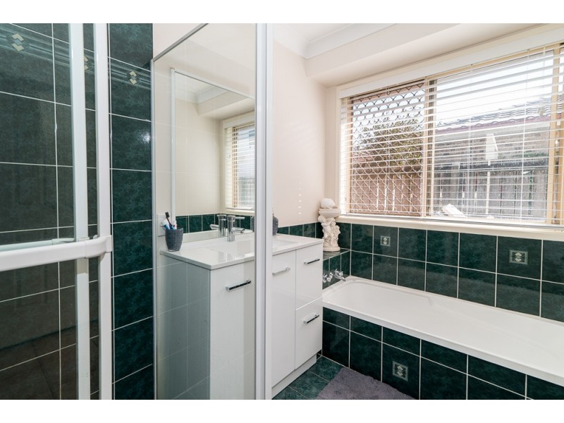 1 Parkway Street, Rothwell QLD 4022