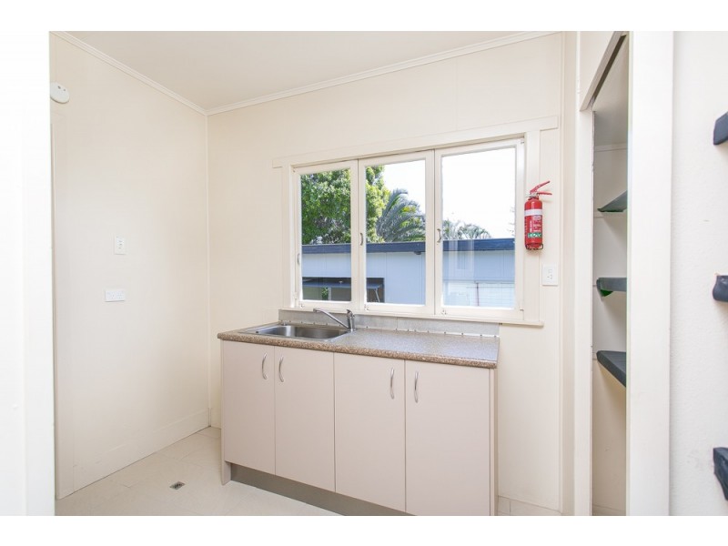 28 Higlett Street, Scarborough QLD 4020