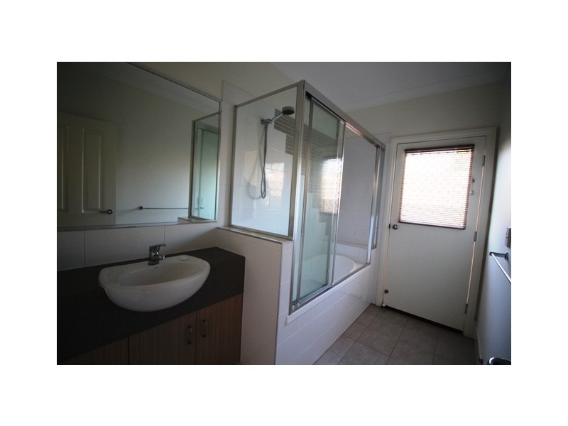 3/42 Greenup Street, Redcliffe QLD 4020