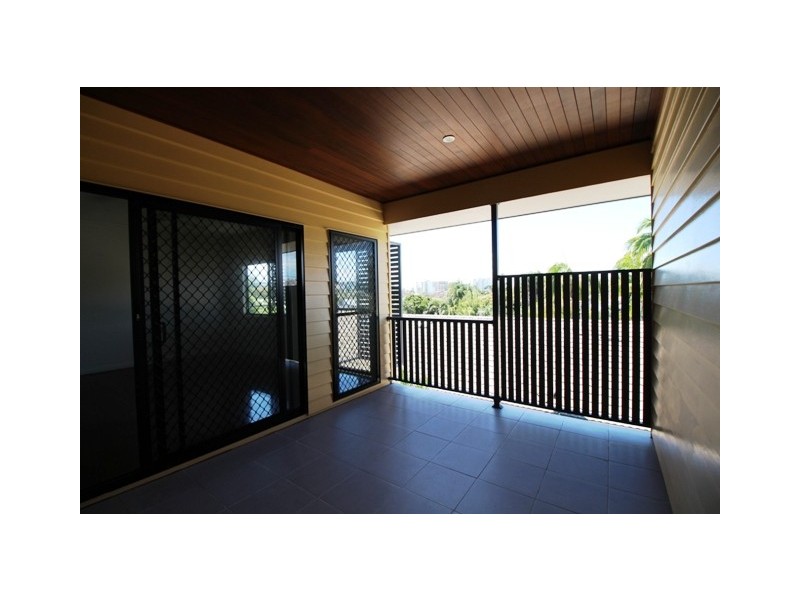 3/42 Greenup Street, Redcliffe QLD 4020