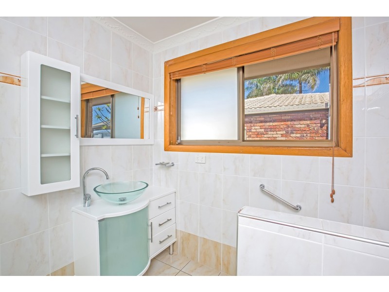 136 Griffith Road, Newport QLD 4020