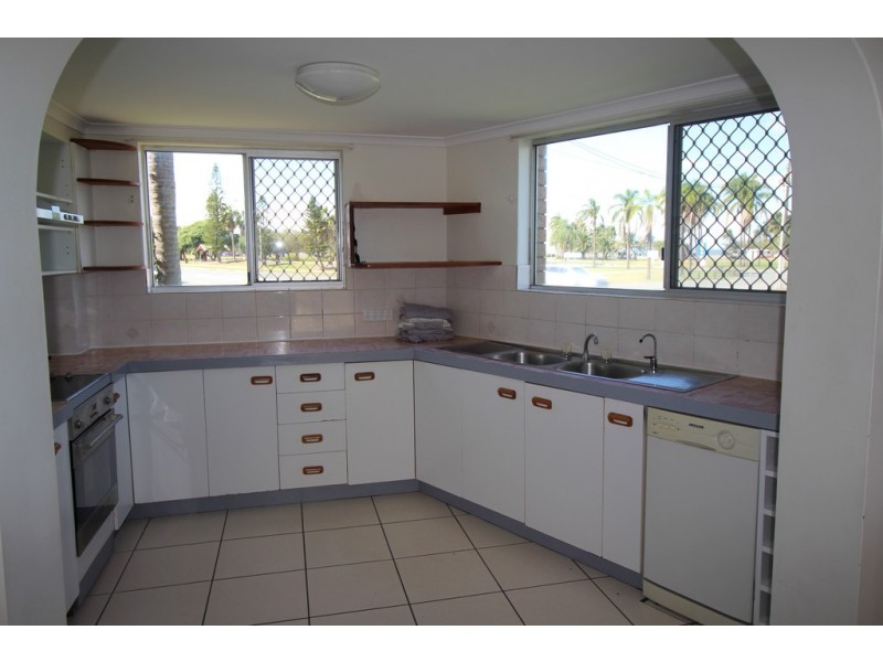 10/102 Hornibrook Esplanade, Clontarf QLD 4019