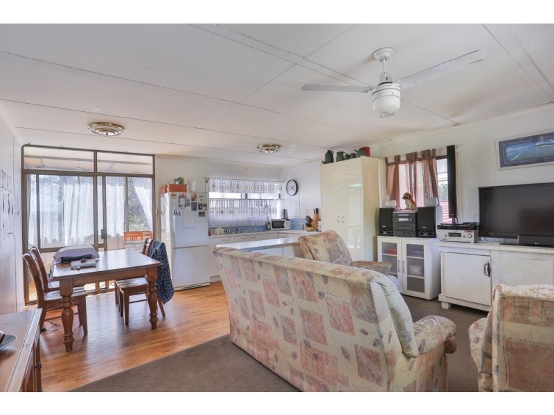 43 Patrick Street, Beachmere QLD 4510