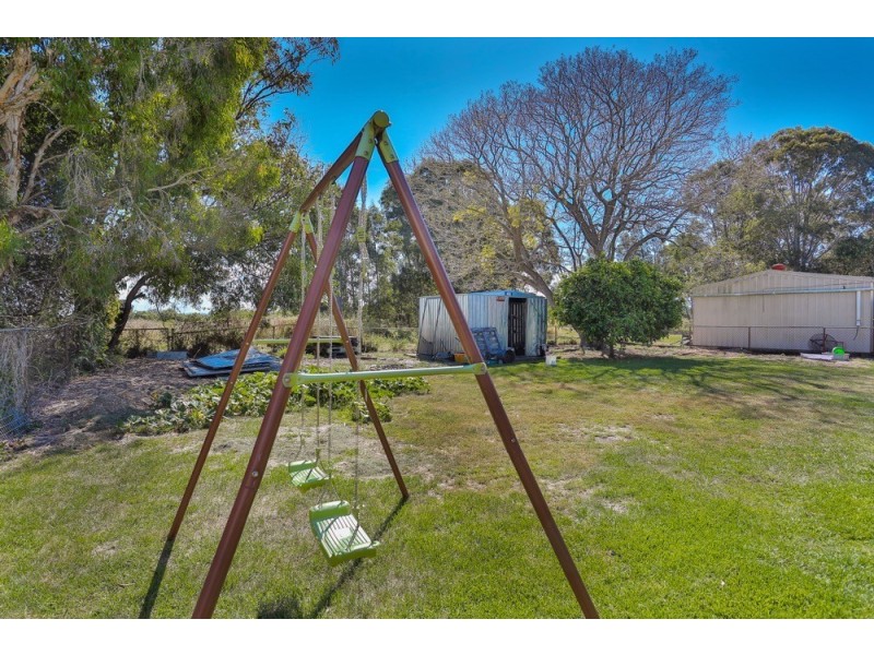 43 Patrick Street, Beachmere QLD 4510