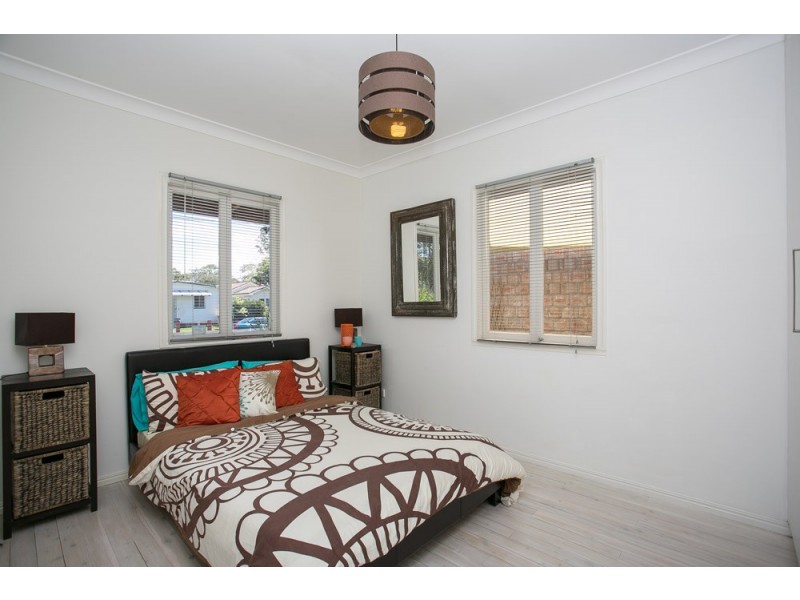 13 Inglis Street, Woody Point QLD 4019