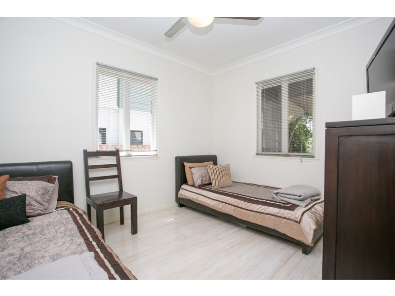 13 Inglis Street, Woody Point QLD 4019