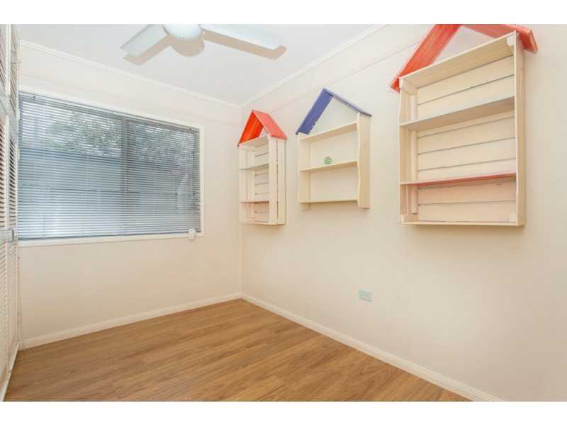 70 Pikett Street, Clontarf QLD 4019