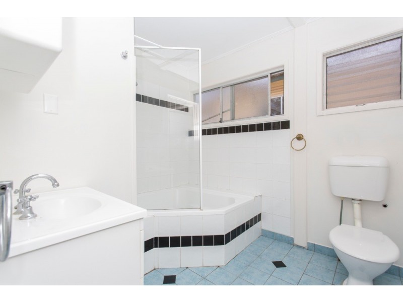 70 Pikett Street, Clontarf QLD 4019
