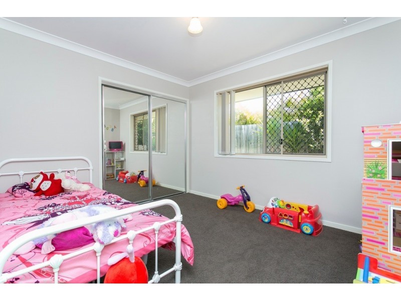 27 Tranquility Drive, Rothwell QLD 4022