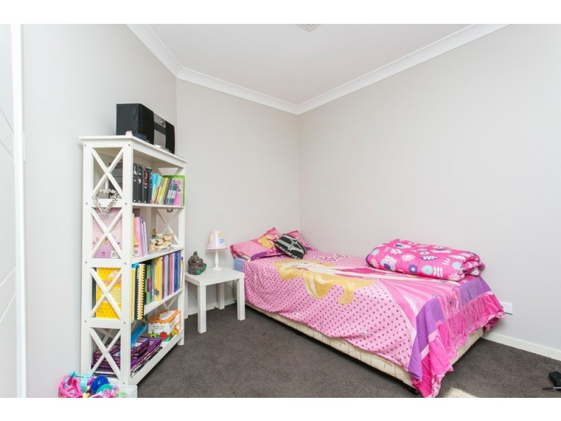 27 Tranquility Drive, Rothwell QLD 4022