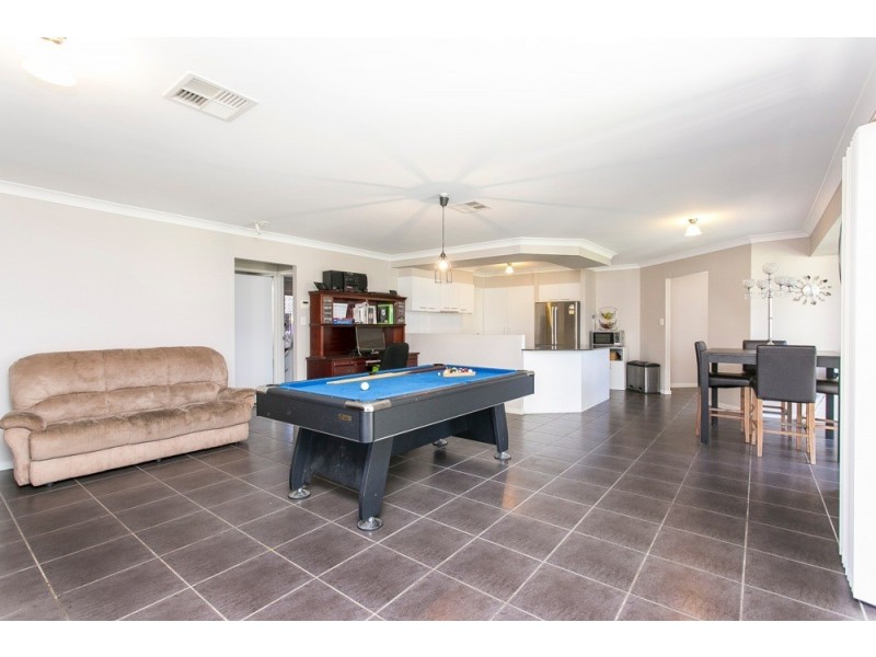 27 Tranquility Drive, Rothwell QLD 4022