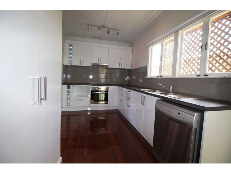 12 McLennan Street, Woody Point QLD 4019