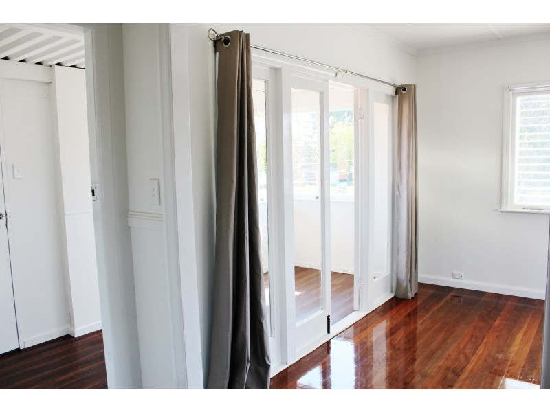 12 McLennan Street, Woody Point QLD 4019