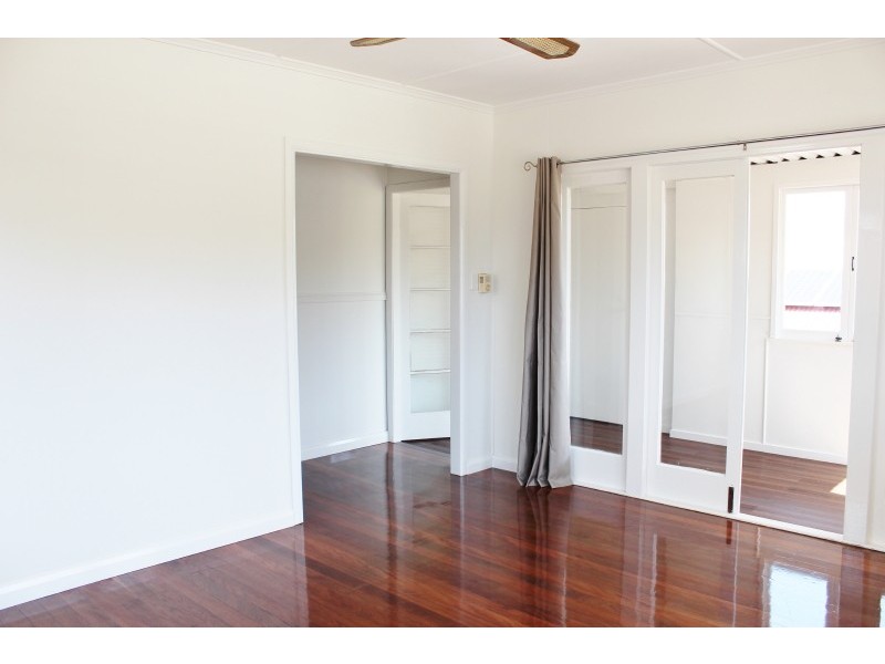 12 McLennan Street, Woody Point QLD 4019
