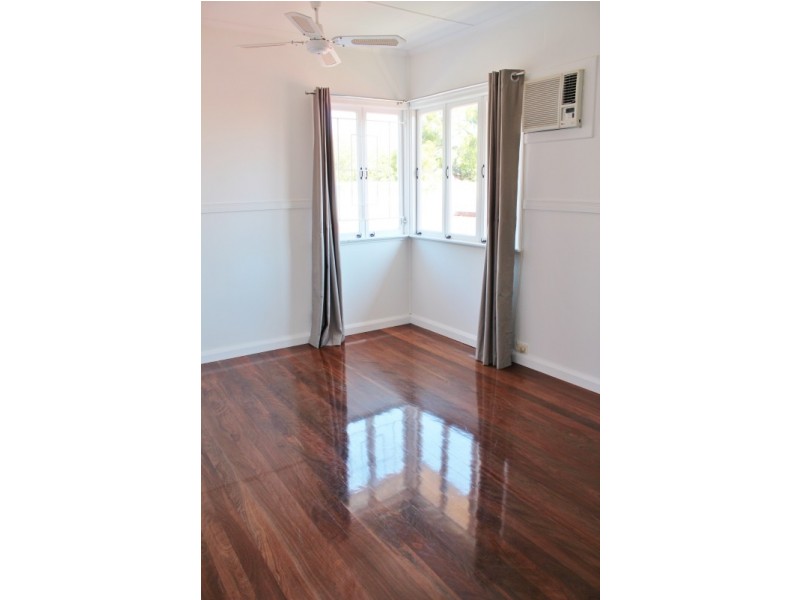 12 McLennan Street, Woody Point QLD 4019