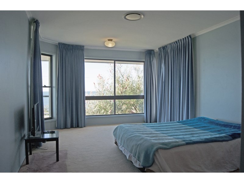 52 Gayundah Esplanade, Woody Point QLD 4019