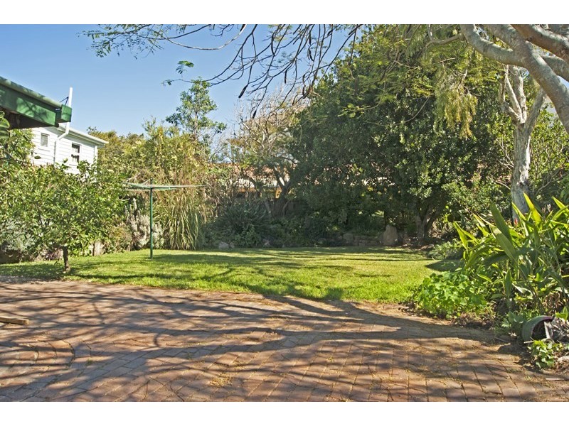 52 Gayundah Esplanade, Woody Point QLD 4019