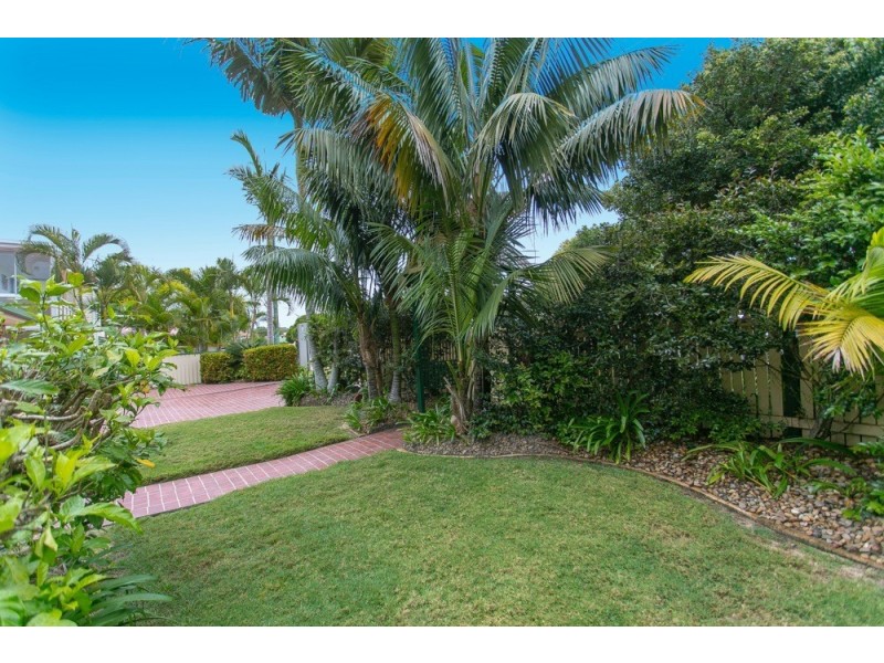 354 Scarborough Road, Scarborough QLD 4020