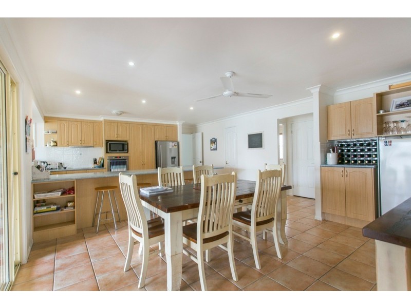 354 Scarborough Road, Scarborough QLD 4020